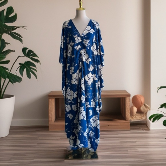 0111/ Blue Hibiscus Flower pattern Kaftan - Picture 8 of 10